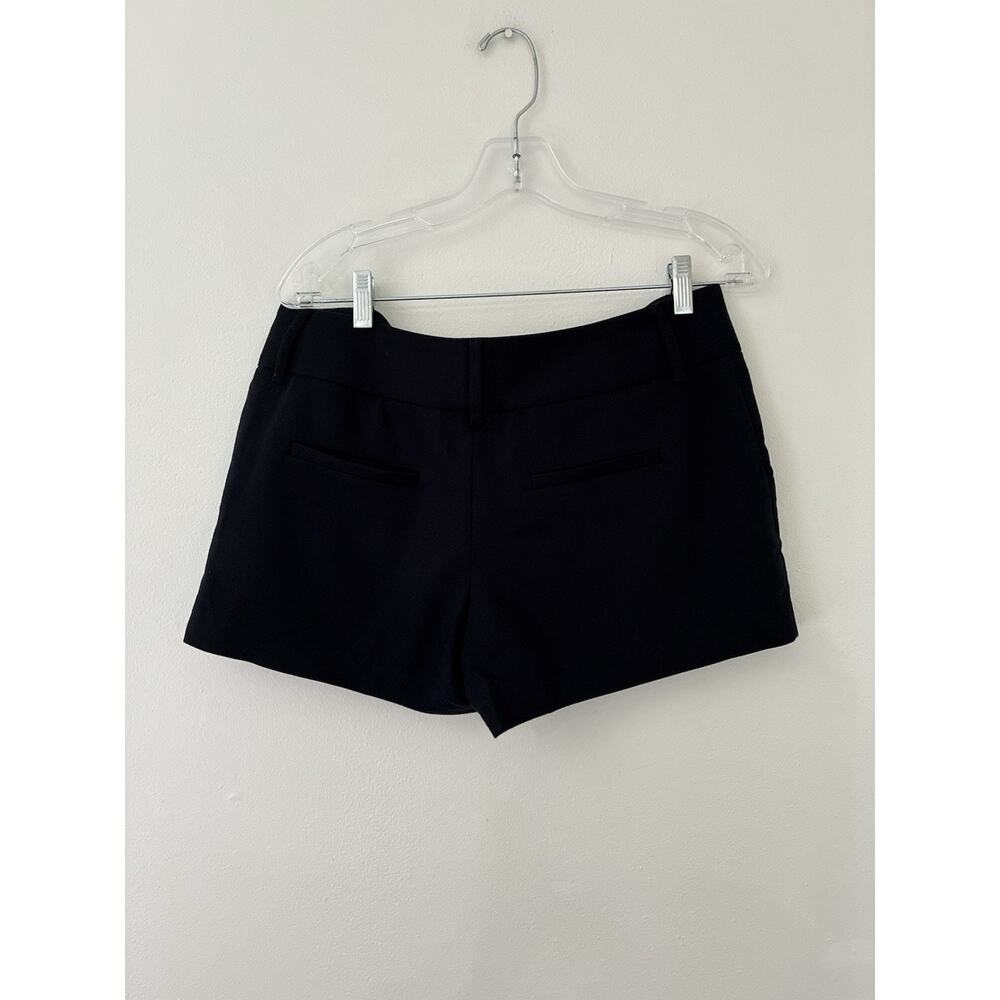 Alice & Olivia Employed Tailored Black Shorts Size 6 Low Rise - Picture 4 of 5